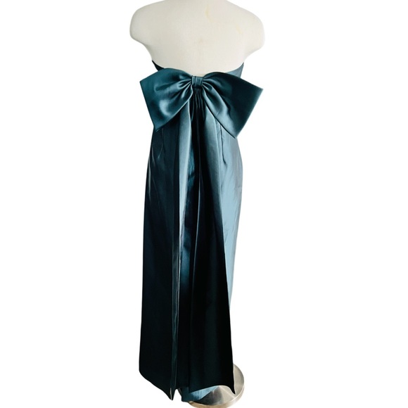 Alfred Sung Strapless Bow Back Satin Column Gown Evergreen Size 10 NWT - Picture 11 of 12